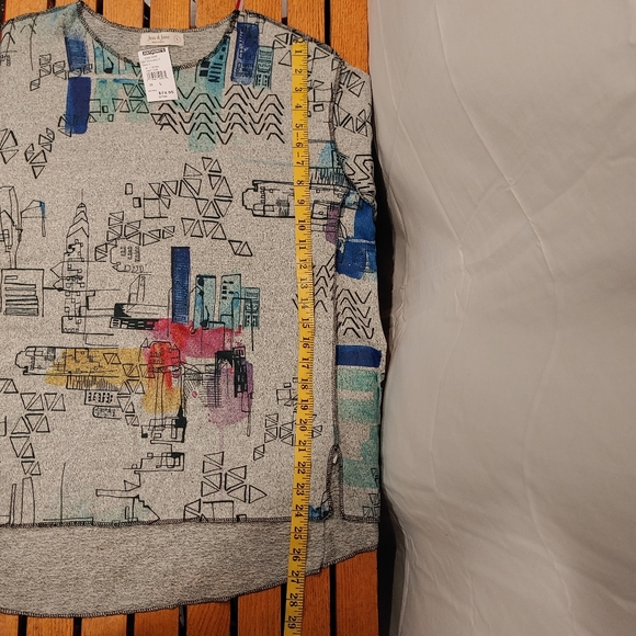 Jess & Jane Manhattan City Scape Colorful Soft Stretchy Tunic Size Large - Picture 10 of 11